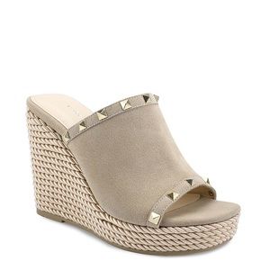 Marc Fisher Zyme Slide Sandal Size 8M